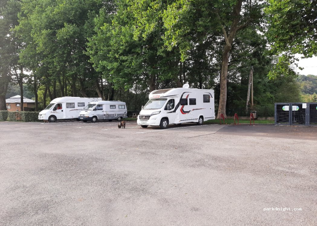 (50140) Mortain - Place du Château — foto 2