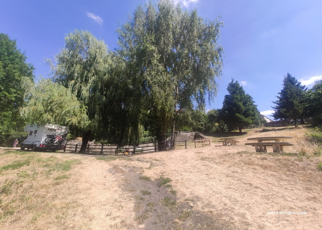 (52200) Saints-Geosmes - Chemin de Renive — foto