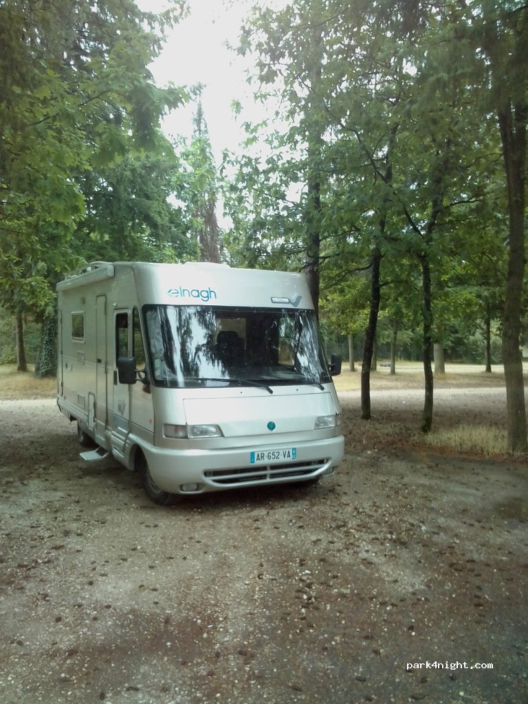 (77300) Fontainebleau - Route de l'Ermitage — foto