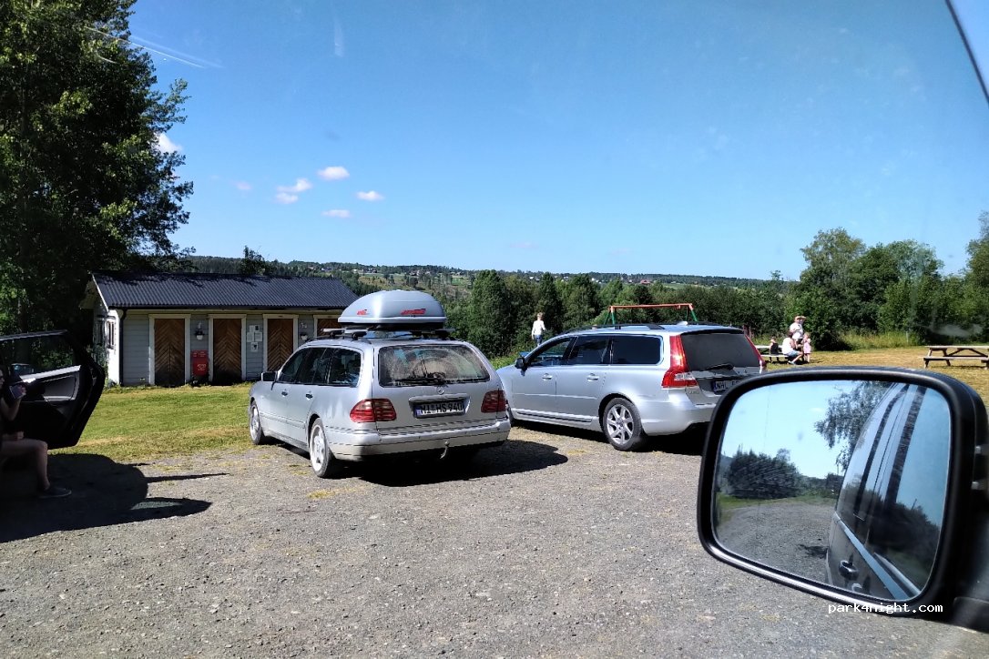 Hoverbergsgrottans Camping — foto