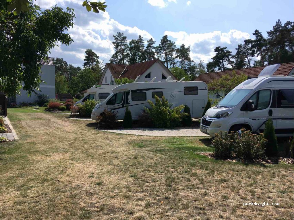 Ferienwohnungen/Wohnmobilstellplätze Riska GbR — foto
