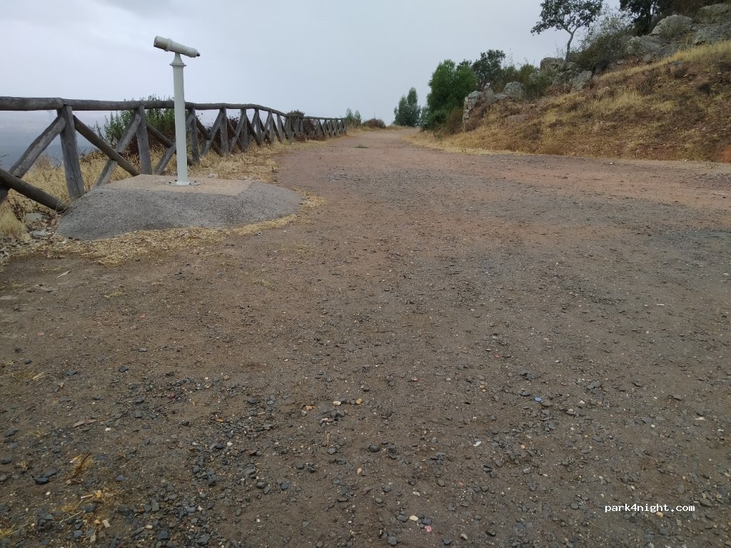 (21550) Puebla de Guzmán - Unnamed Road — foto