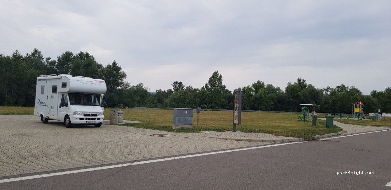 (916 33) Hrádok - D1 — foto