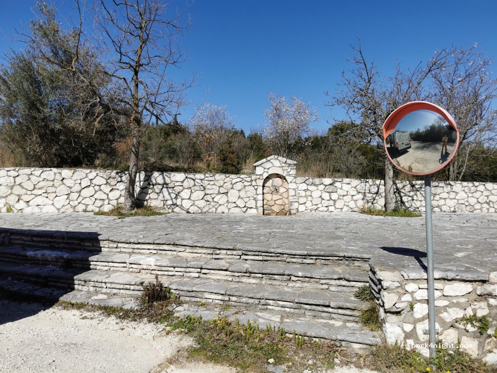 (310 80) Spanochori - Eparchiaki Odos Lefkas - Vasilikis — foto
