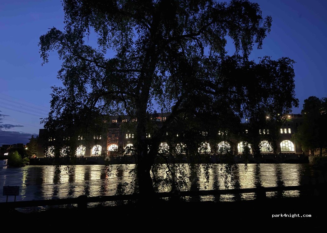 (461 34) Trollhättan - 8 Olidevägen — foto 3