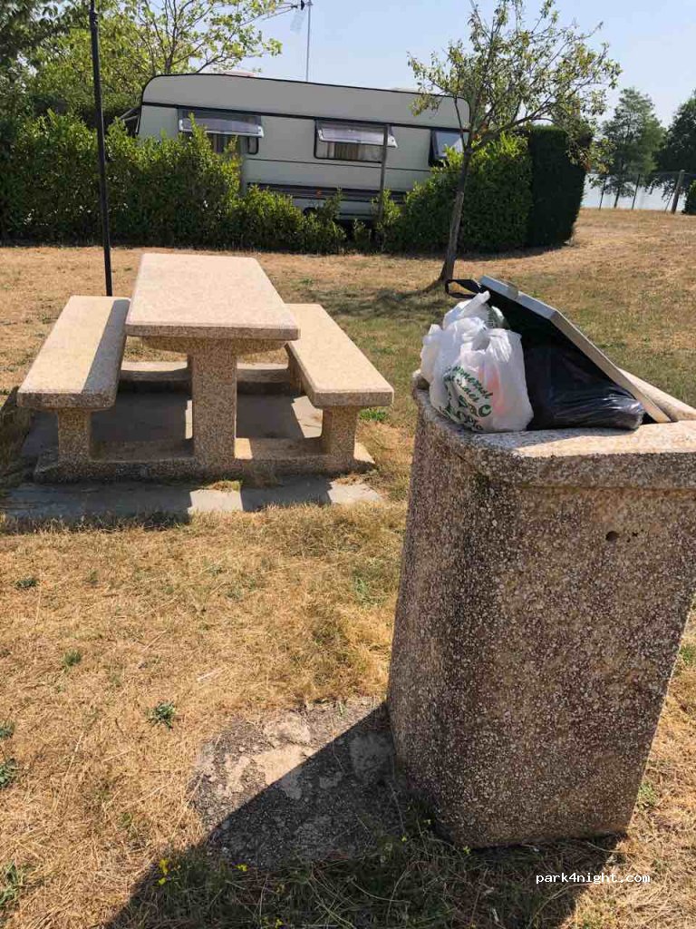Camping Municipal Le Vernay — foto 2
