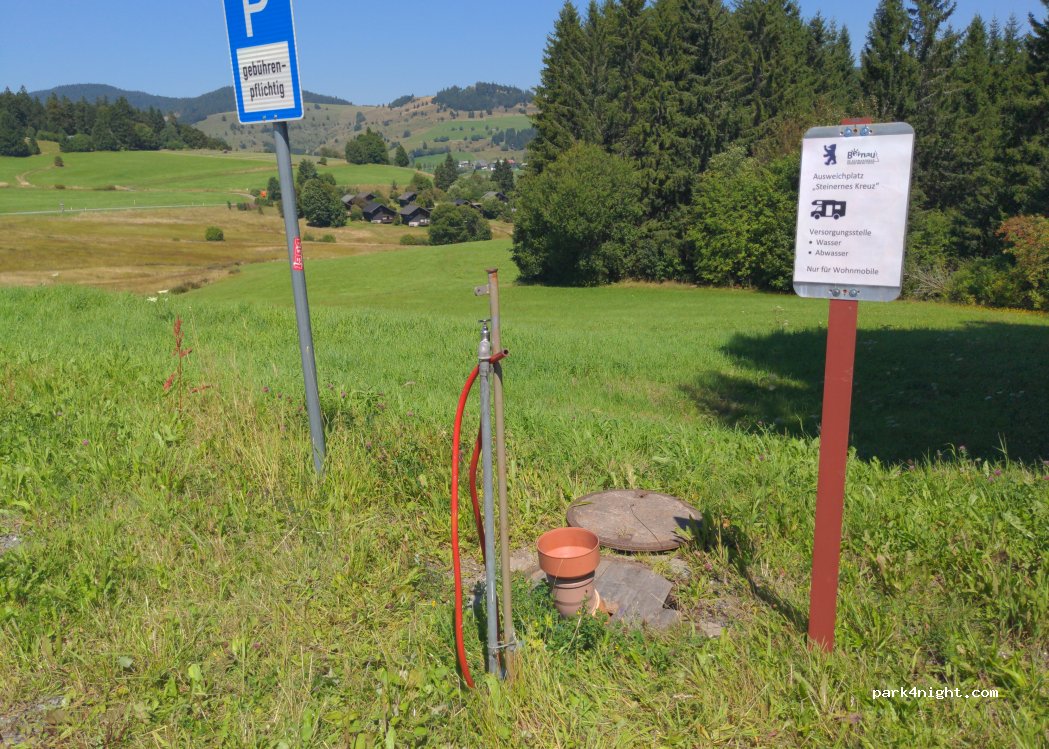 Ausweichplatz Steinernes Kreuz — foto