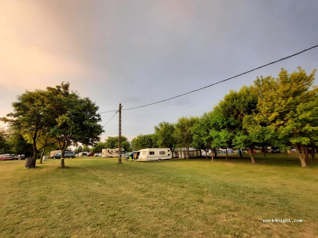 Royal PRing Camping — foto 4