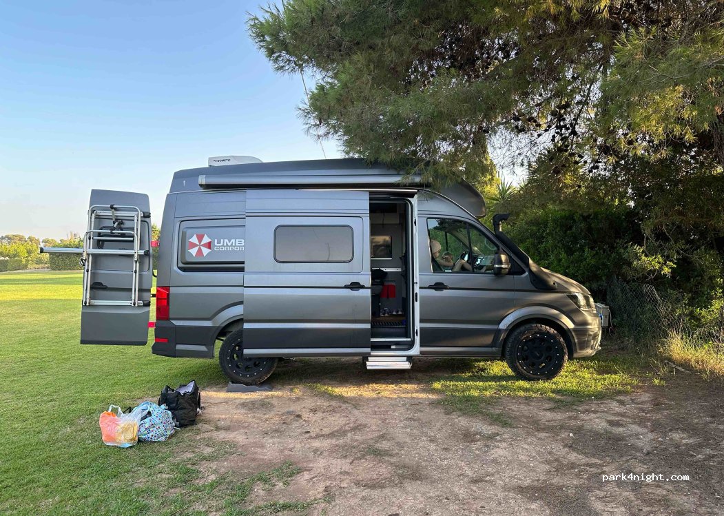 Area camper Parcheggio Belmonte — foto