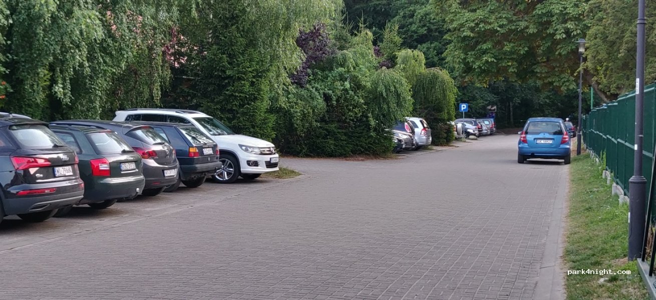 (76-270) Poddąbie - 15 Promenada Słońca — foto