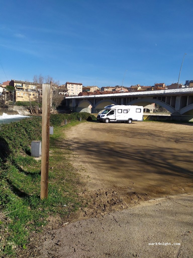(08510) Roda de Ter - Passeig Pere Moret — foto
