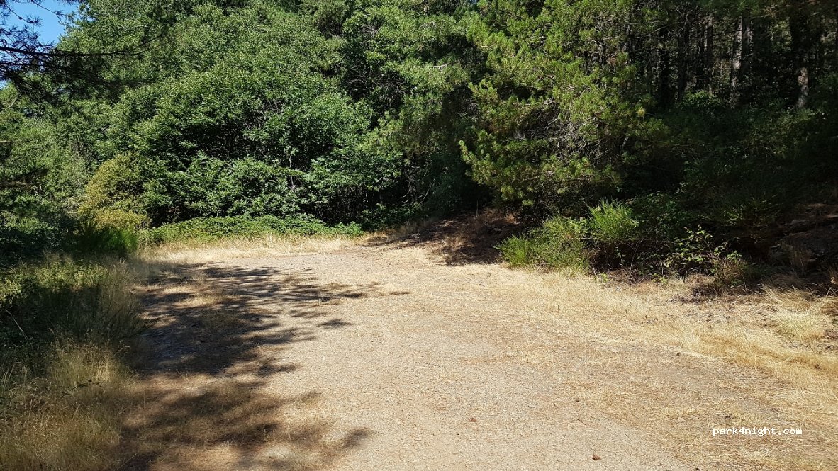 (11380) Roquefère - Unnamed Road — foto