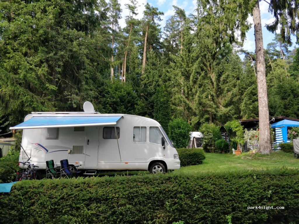 Hutterbod Freibad-Camping — foto