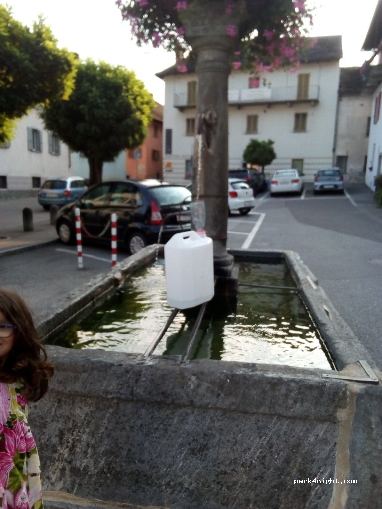 (6653) Verscio - 2 Piazza Clown Dimitri — foto