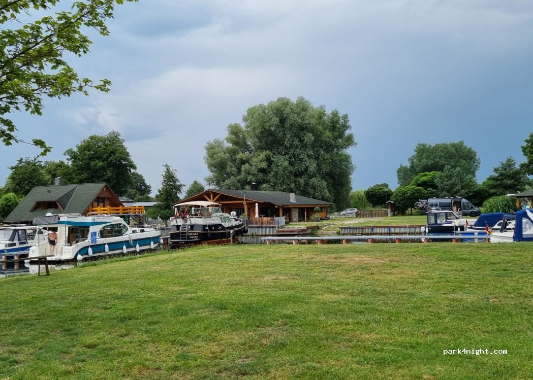 Camping und Bootshafen — foto 4