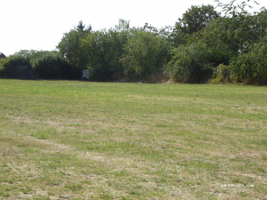 (03350) Le Brethon - 2 Rue du Stade — foto 2