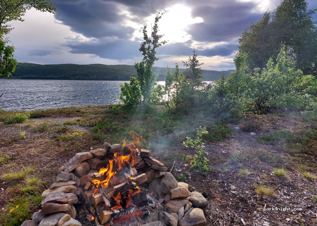 (833 98) Risnäs - Unnamed Road — foto 3