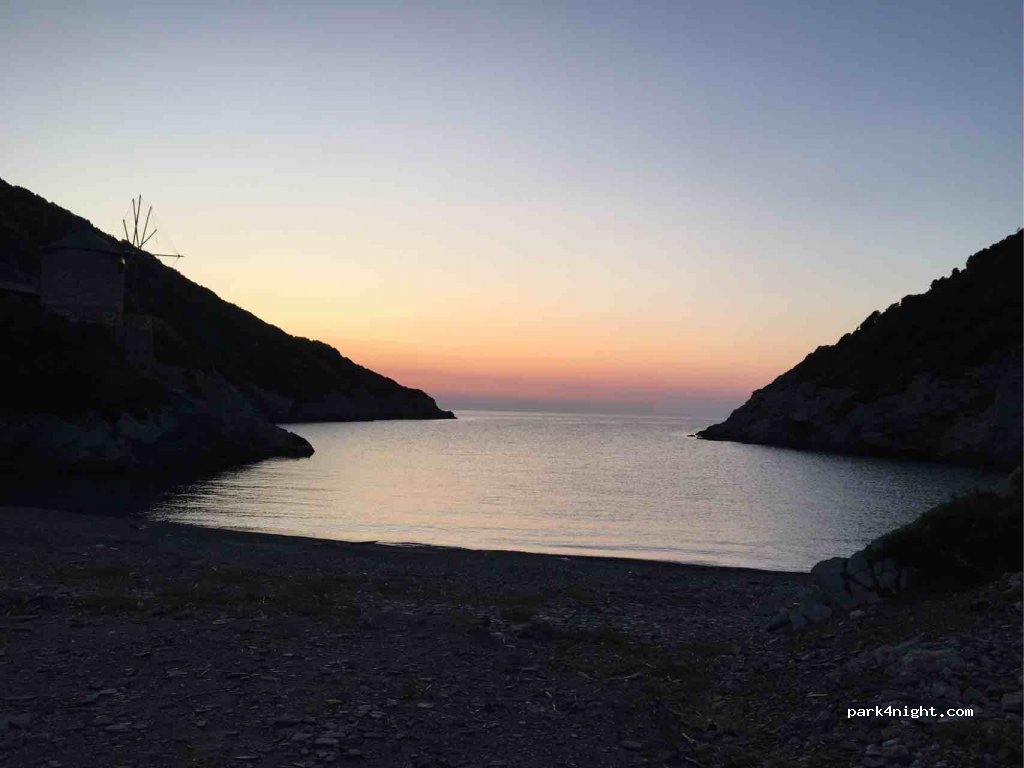 (370 05) Alonnisos - Unnamed Road — foto