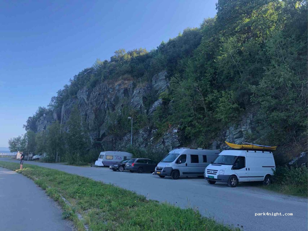 (7041) Trondheim - 4 Ladehammerveien — foto
