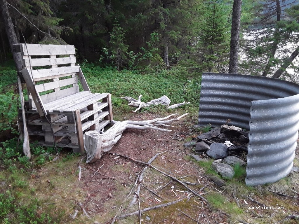 (920 64)  - Lövlund — foto 2