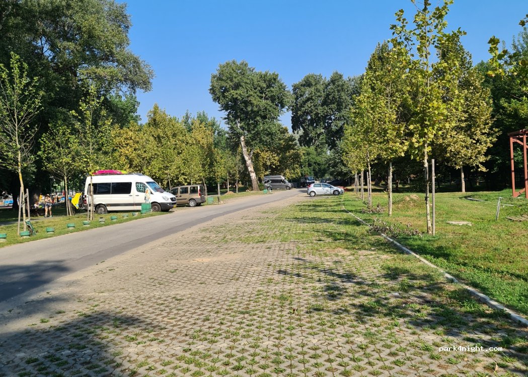 () Beograd - Unnamed Road — foto 3