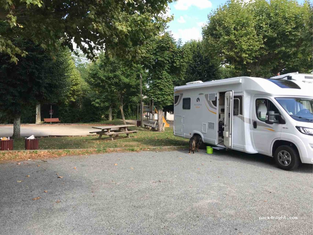 (47340) Saint-Antoine-de-Ficalba - 3 Route Paris Bareges — foto