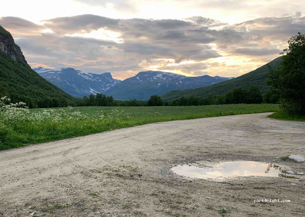 (9545) Langfjordbotn - Unnamed Road — foto