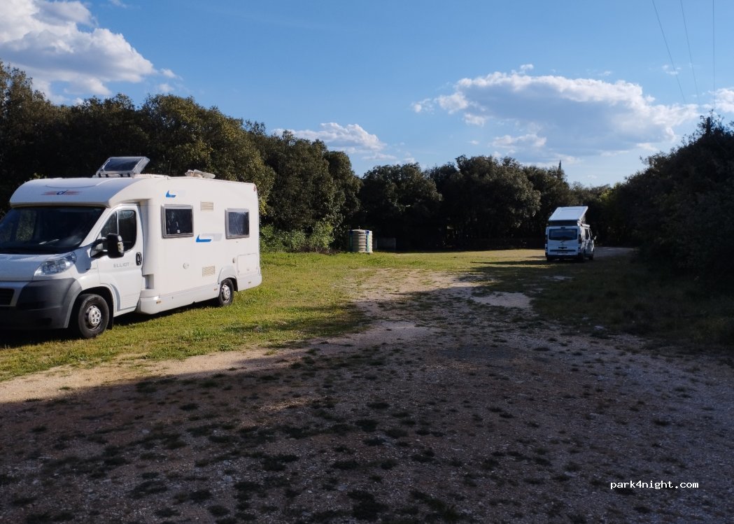 (07700) Saint-Remèze - D590 — foto 3