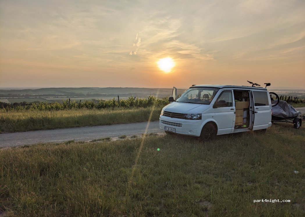 (692 01) Bavory - Unnamed Road — foto 4
