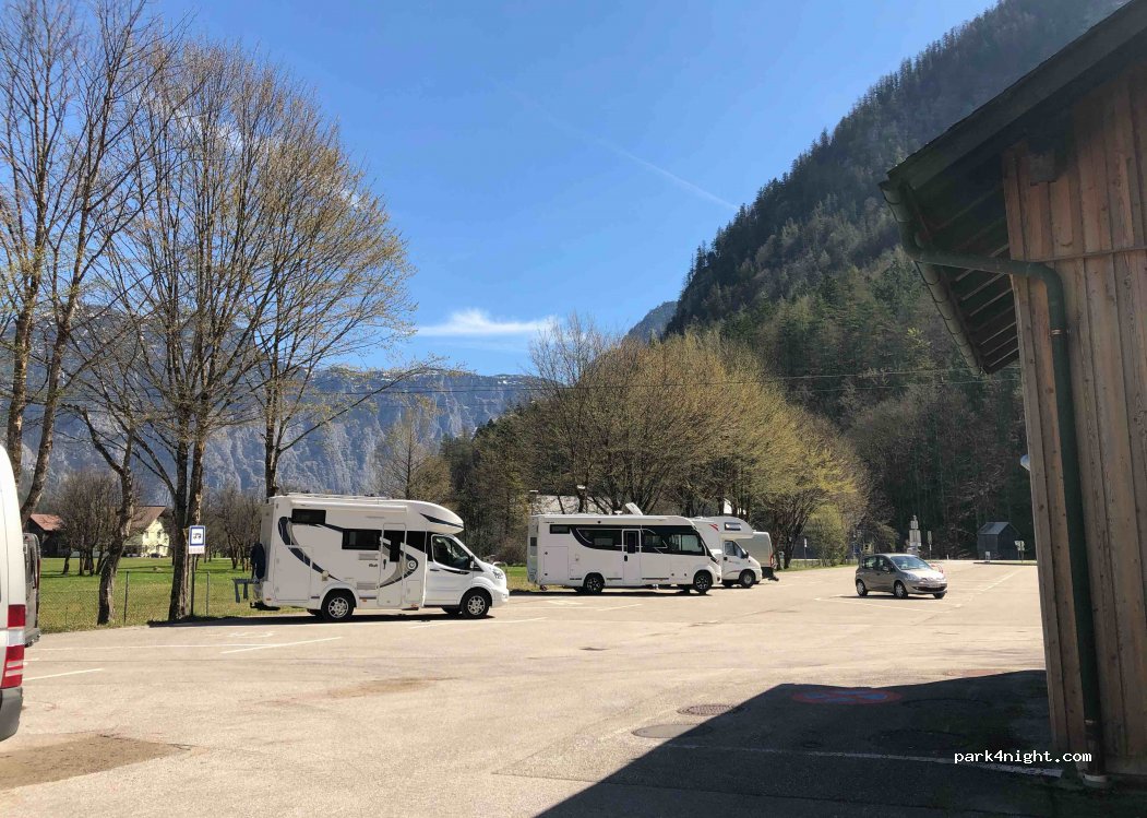 Wohnmobilstellplatz Obertraun — foto 2