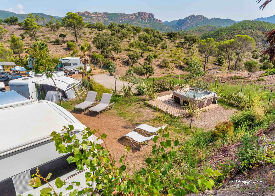 Esterel Caravaning — foto 3