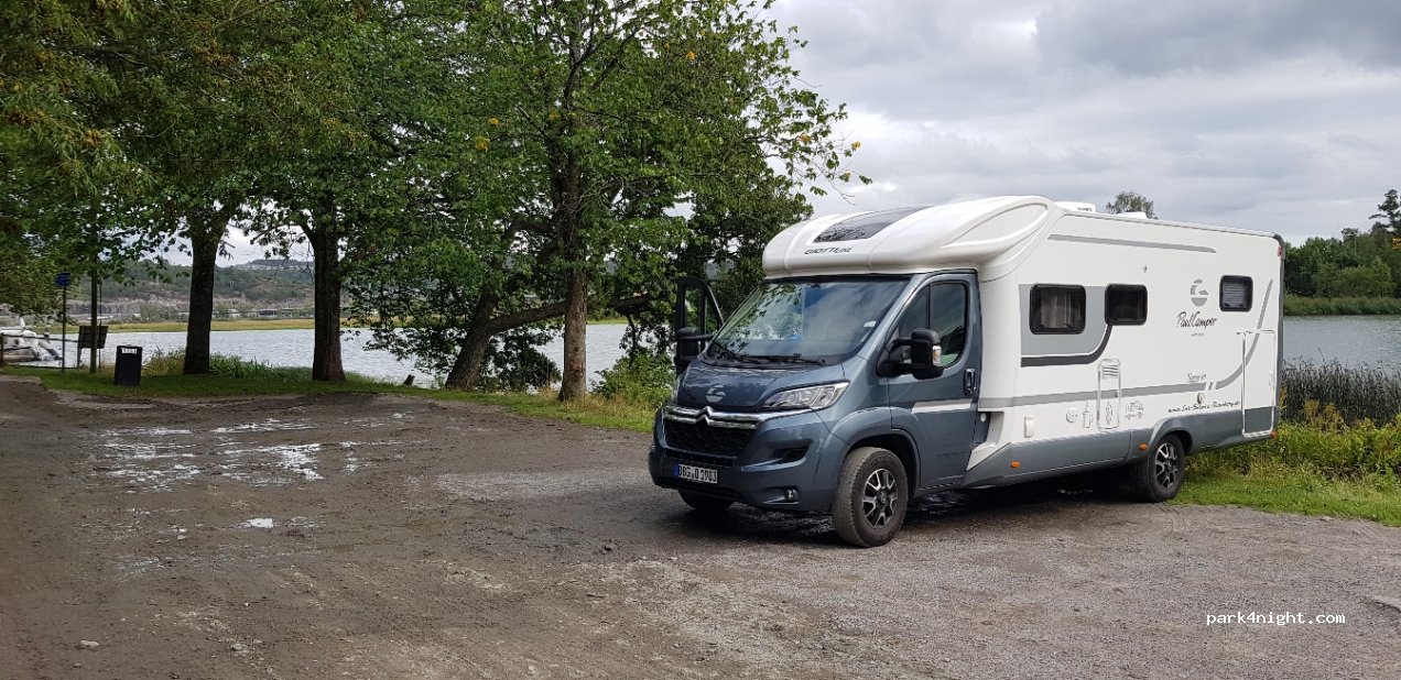 (442 31) Kungälv - Holmgången — foto