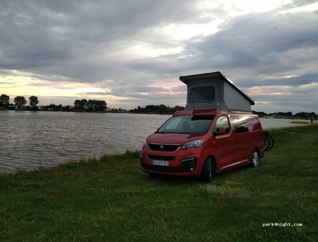 (8620) Nieuwpoort - Nieuwendammeweg — foto