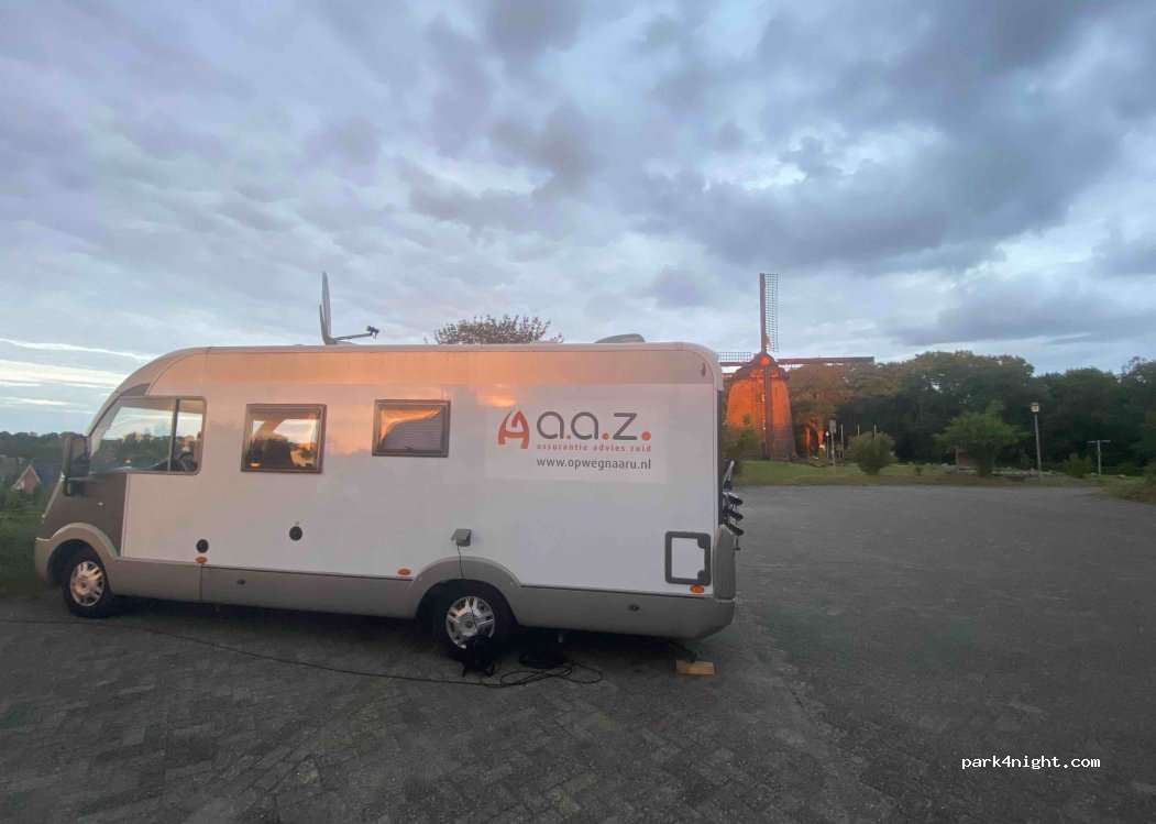Wohnmobilstellplatz auf dem Mühlenberg — foto 4