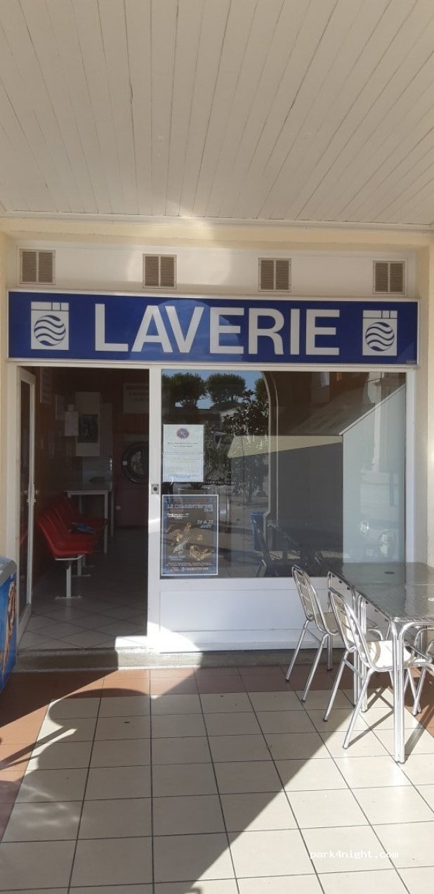 (17340) Châtelaillon-Plage - 1 Place Jean Moulin — foto