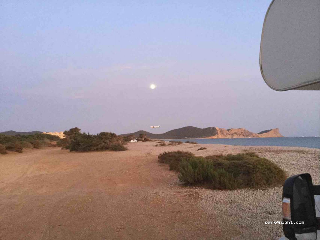 (07818) Caleta d'en Gorries - — foto 2