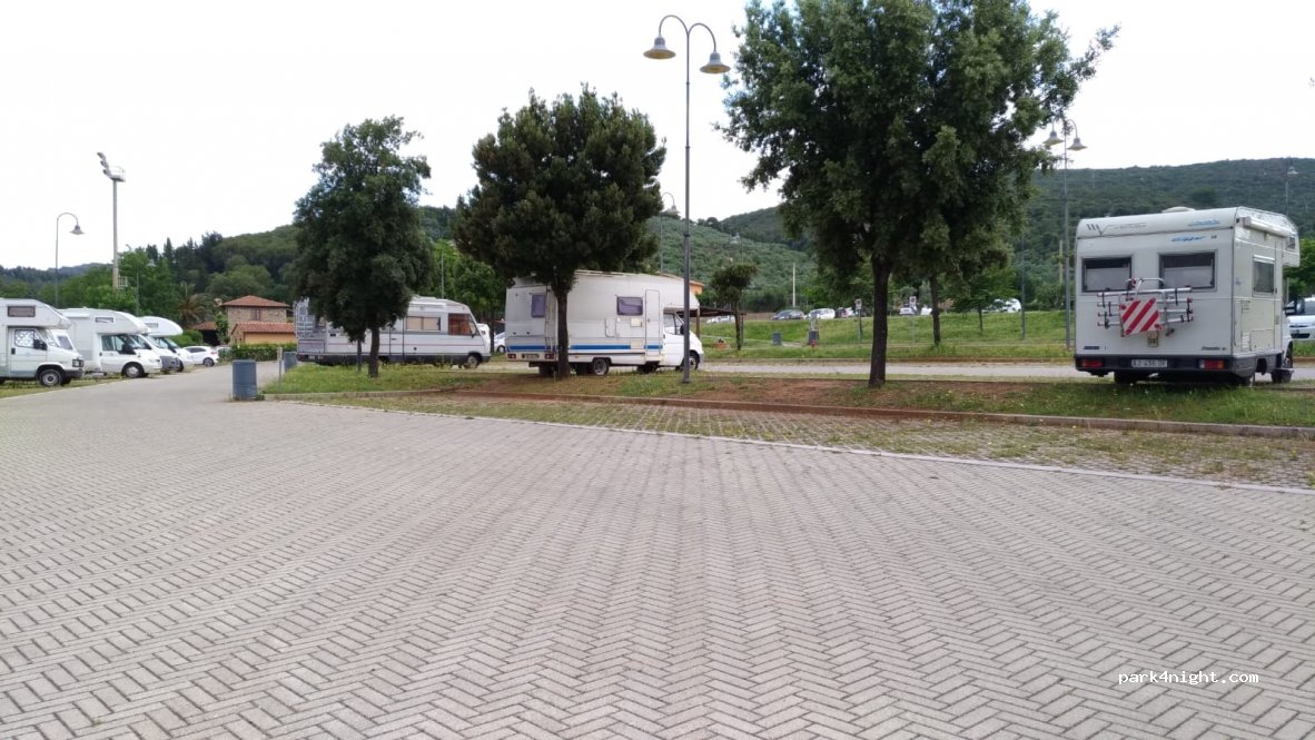Area camper Venturina Terme — foto