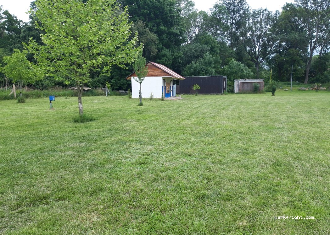 (691 44) Lednice - 21. dubna — foto 2