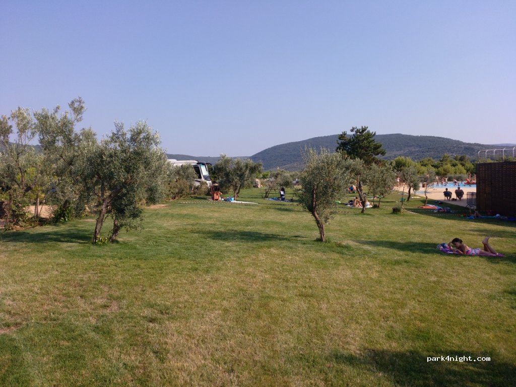 Camping Kovačine — foto