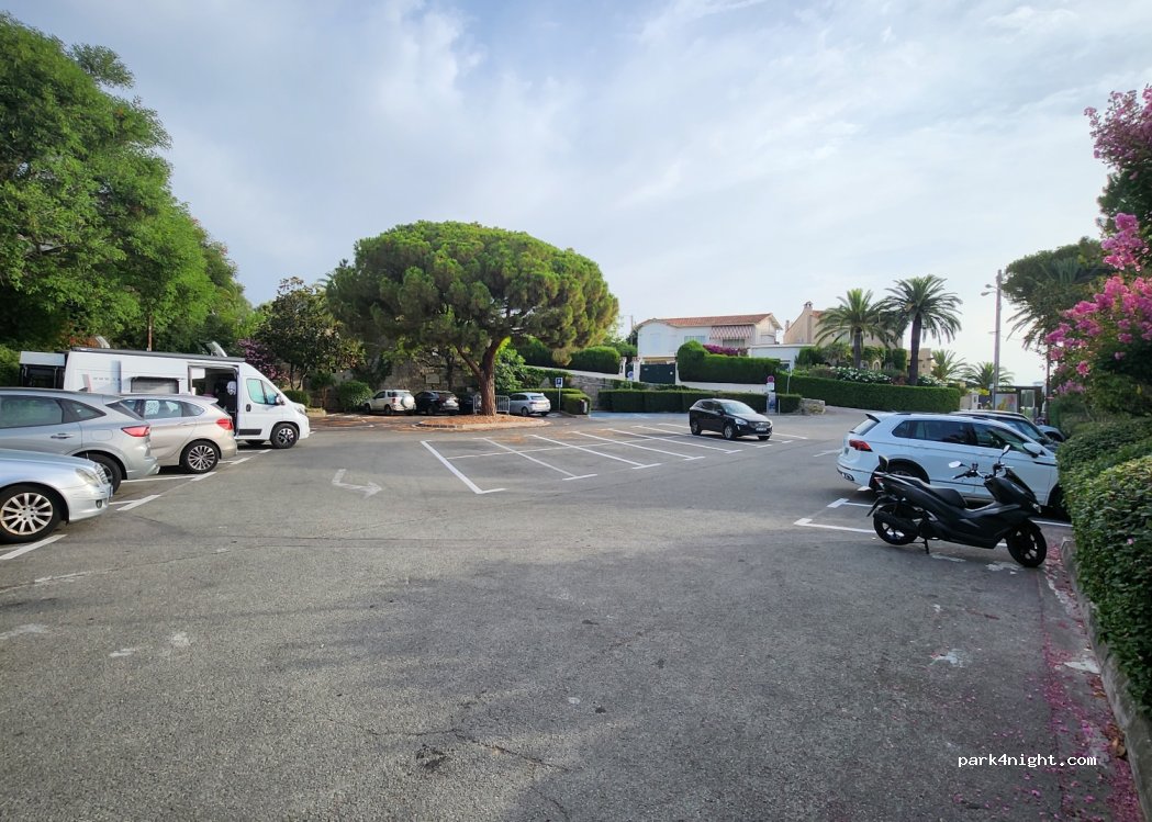 (06250) Mougins - 100 D235 — foto 3