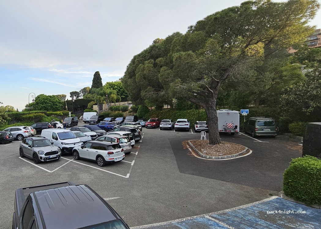 (06250) Mougins - 100 D235 — foto 5