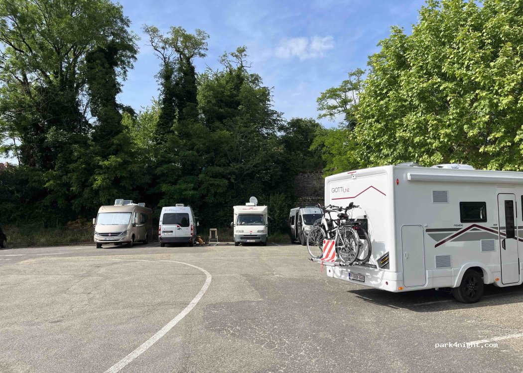 Aire de camping-car Cousance — foto 5