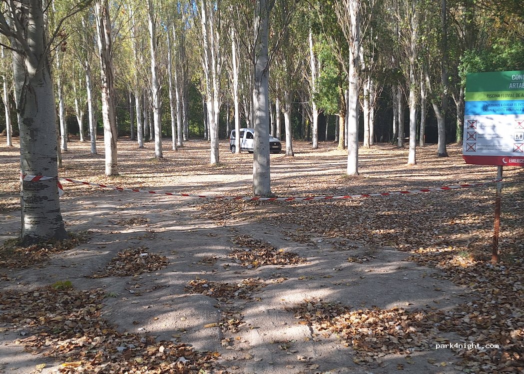 Aparcamiento para autocaravanas — foto 5