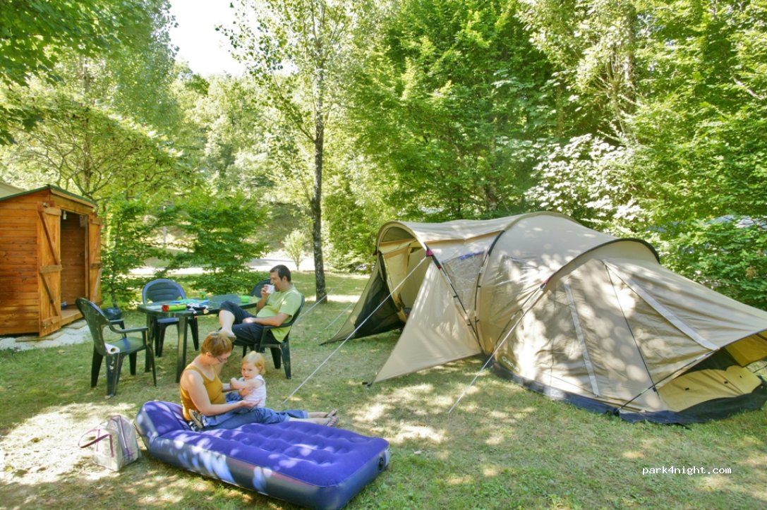Camping Le Pont de Mazerat**/** — foto 2