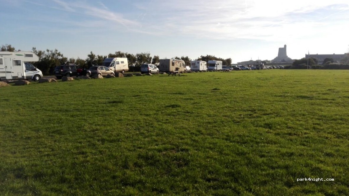 (50550) Saint-Vaast-la-Hougue - Route de la Hougue — foto