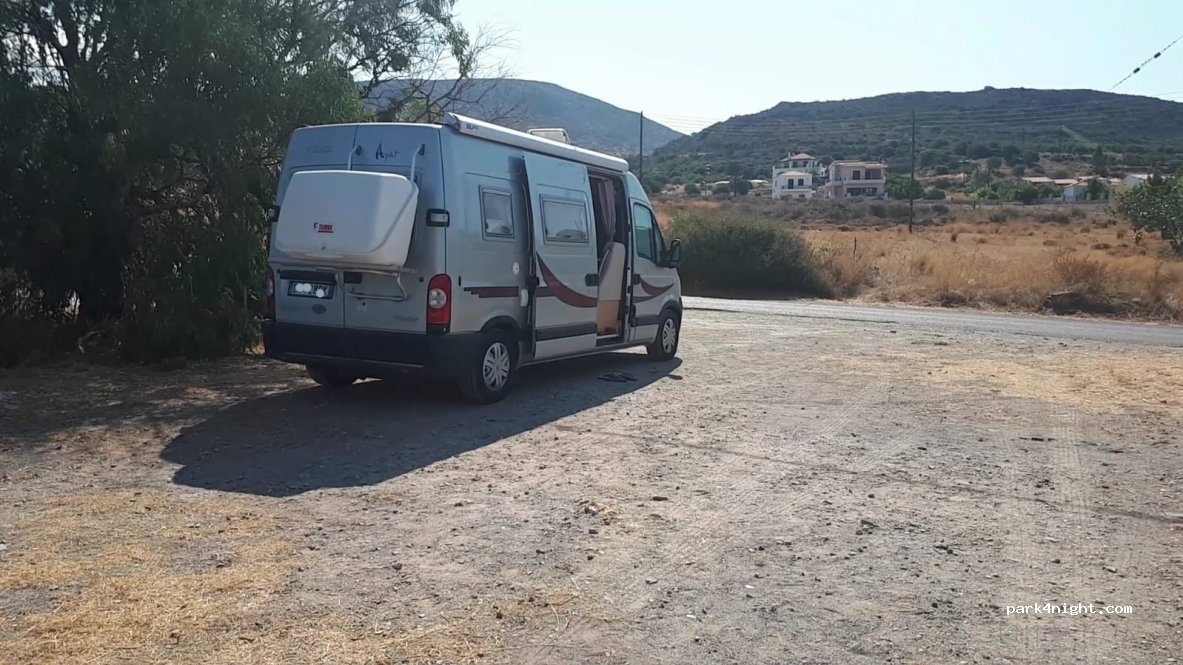 (230 53) Archaggelos - Unnamed Road — foto