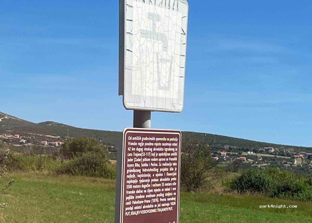 (23210) Vrana - Unnamed Road — foto 2