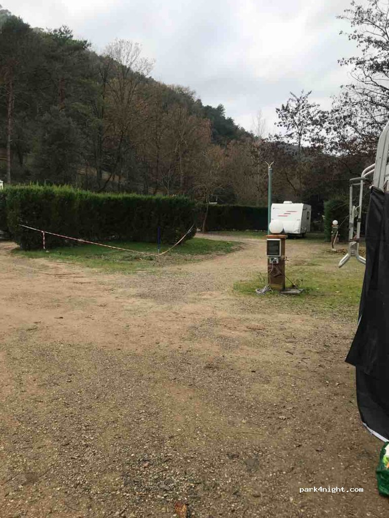 Camping de Besalú — foto