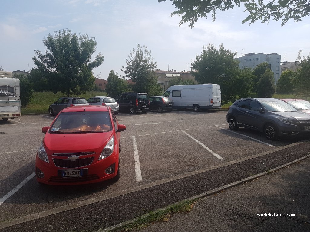 (48124) Ravenna - 104 Viale Leon Battista Alberti — foto 2