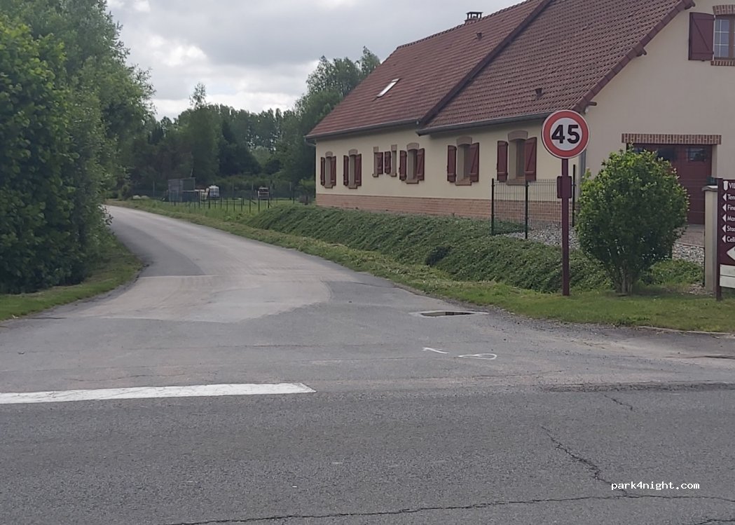(80580) Pont-Remy - 23 Rue Robert Bordeux — foto
